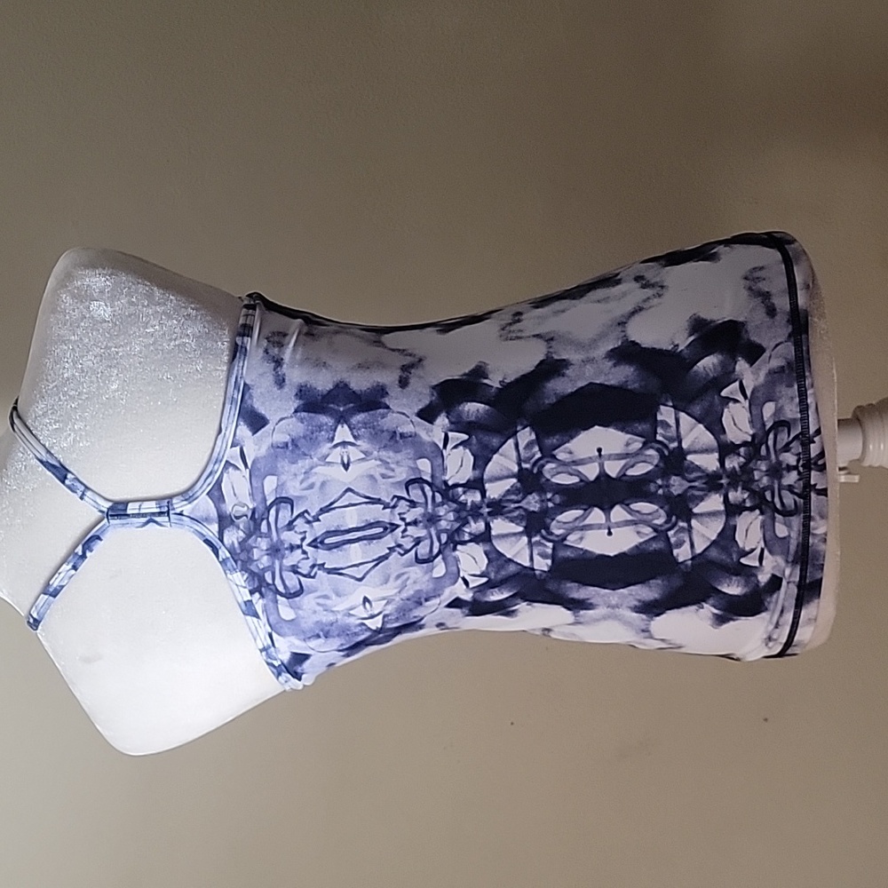 Lululemon Razor Back
